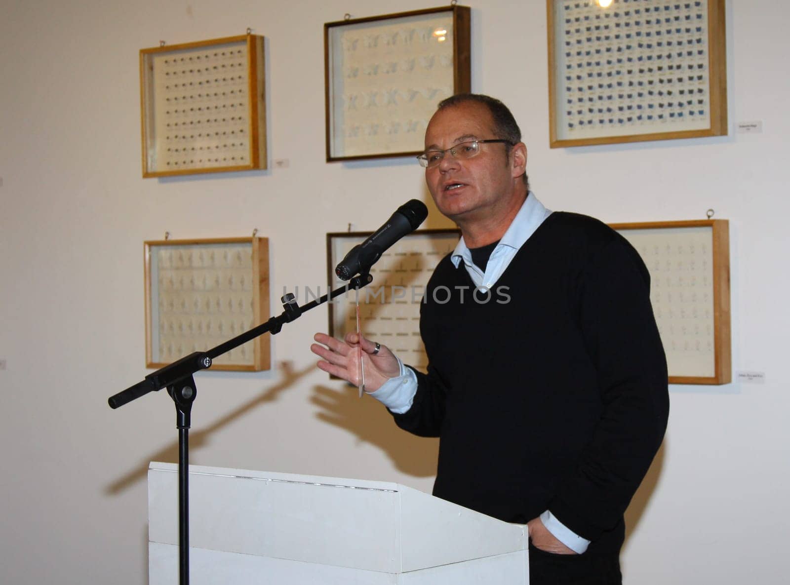 Paul Pauksch,Board Member kulturetage Eroeffnung Kultur Etage in Hamburg-Altona ,Grosse Bergstrasse on 28.11.2011