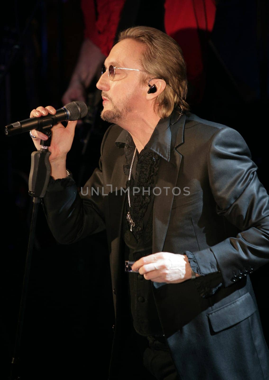Marius Müller-Westernhagen live at the Gala Night of Legends in Hamburg