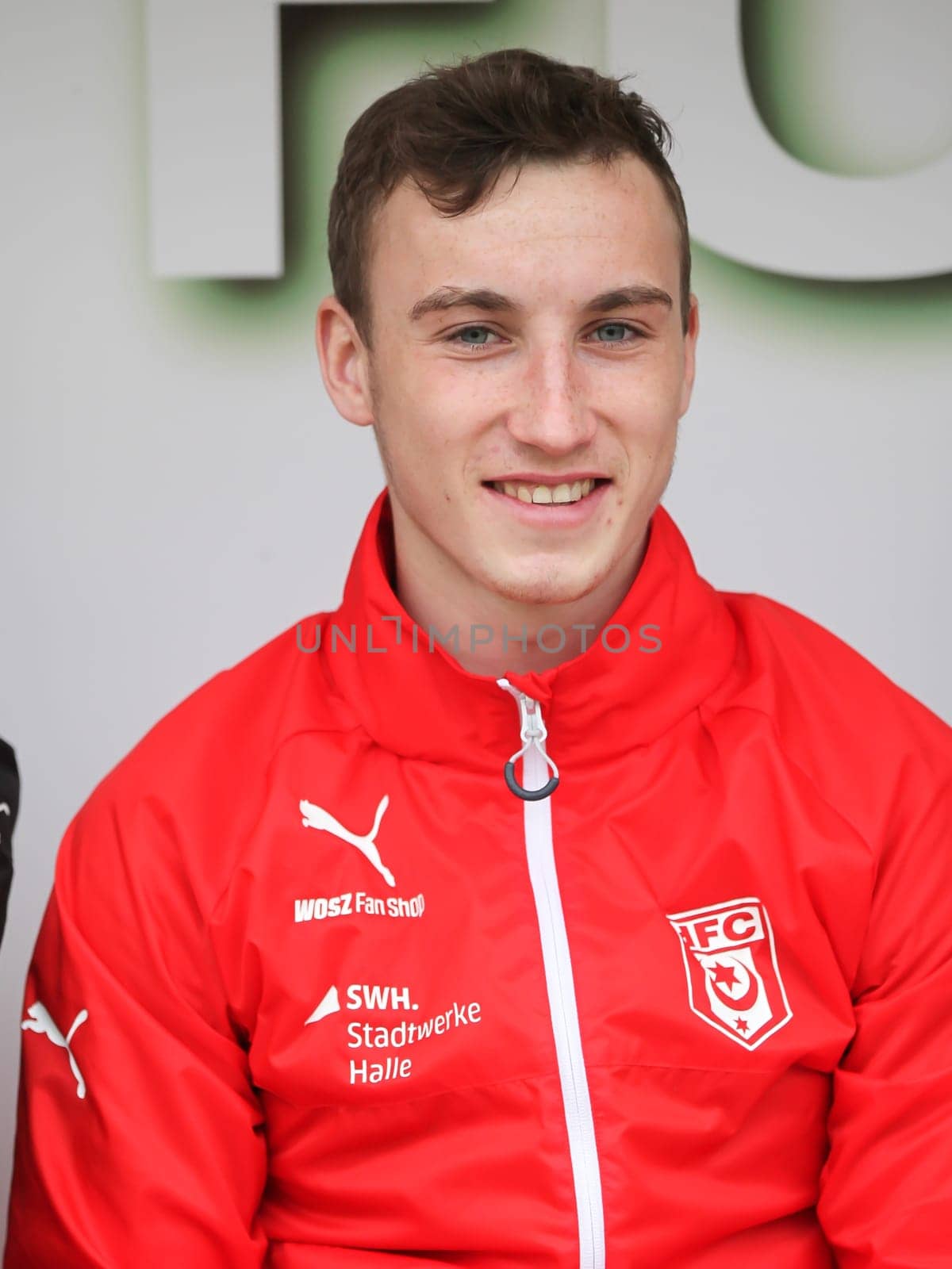 Mike-Steven Bähre (Hallescher FC) 3rd League Season 2015/2016 Point game Hallescher FC against SG Dynamo Dresden