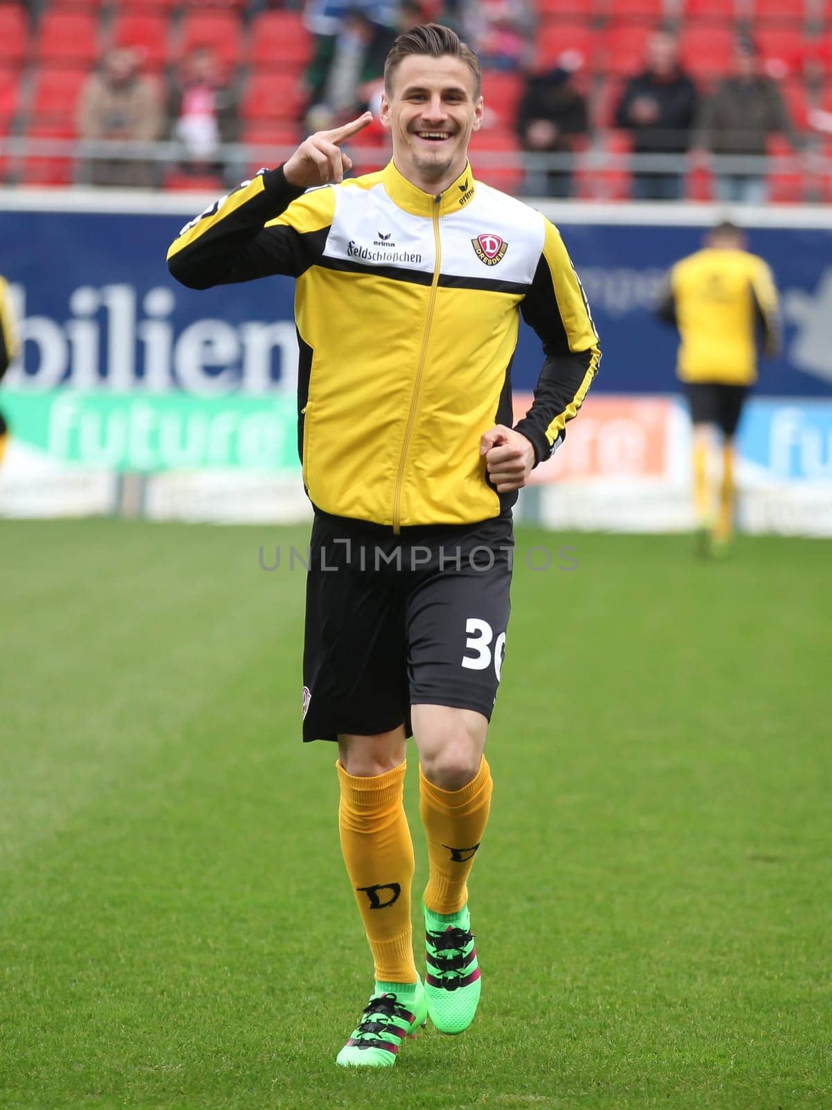Stefan Kutschke (SG Dynamo Dresden) 3rd League Season 2015/2016 Point game Hallescher FC against SG Dynamo Dresden