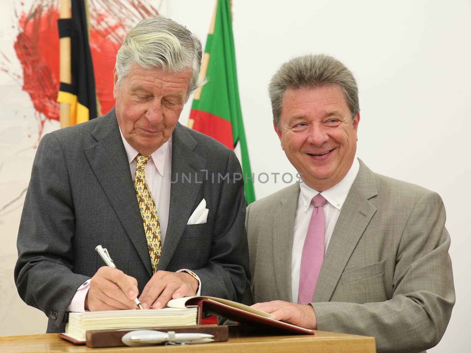 Albert Darboven (owner and managing director of J.J. Darboven) registers in the guest book of the state capital Magdeburg at the reception by the mayor Dr. Lutz Trümper (independent) on May 22,2016