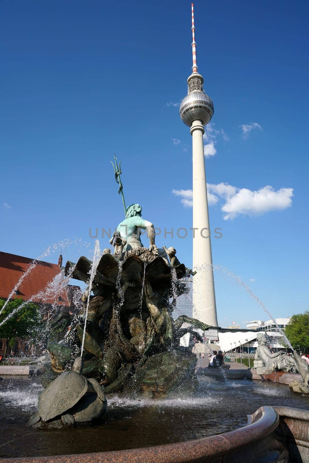 Fernsehturm un Neptunbrunnen in Berlin
