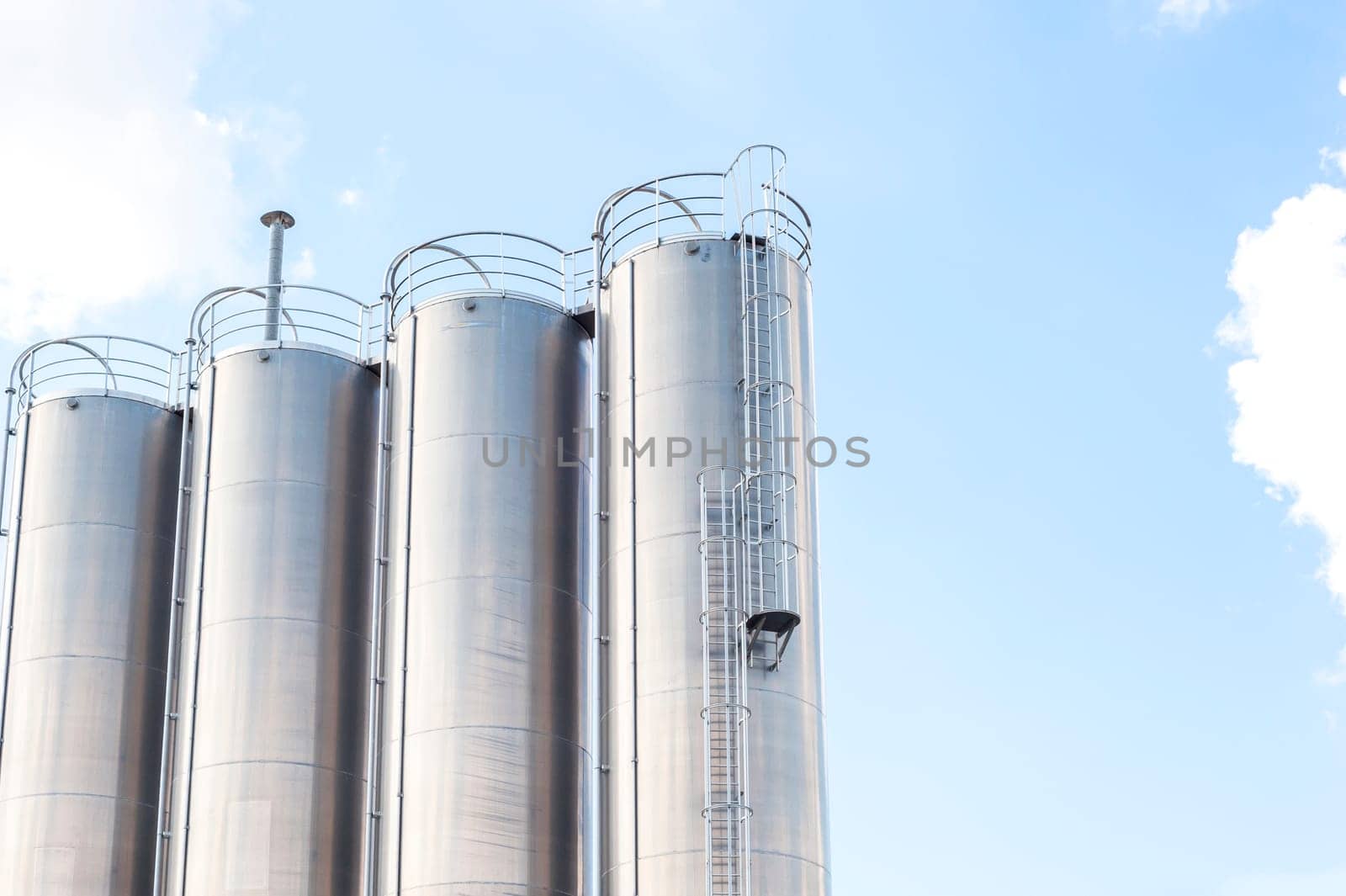 Industrial silos for chemical production, by stainless steel.