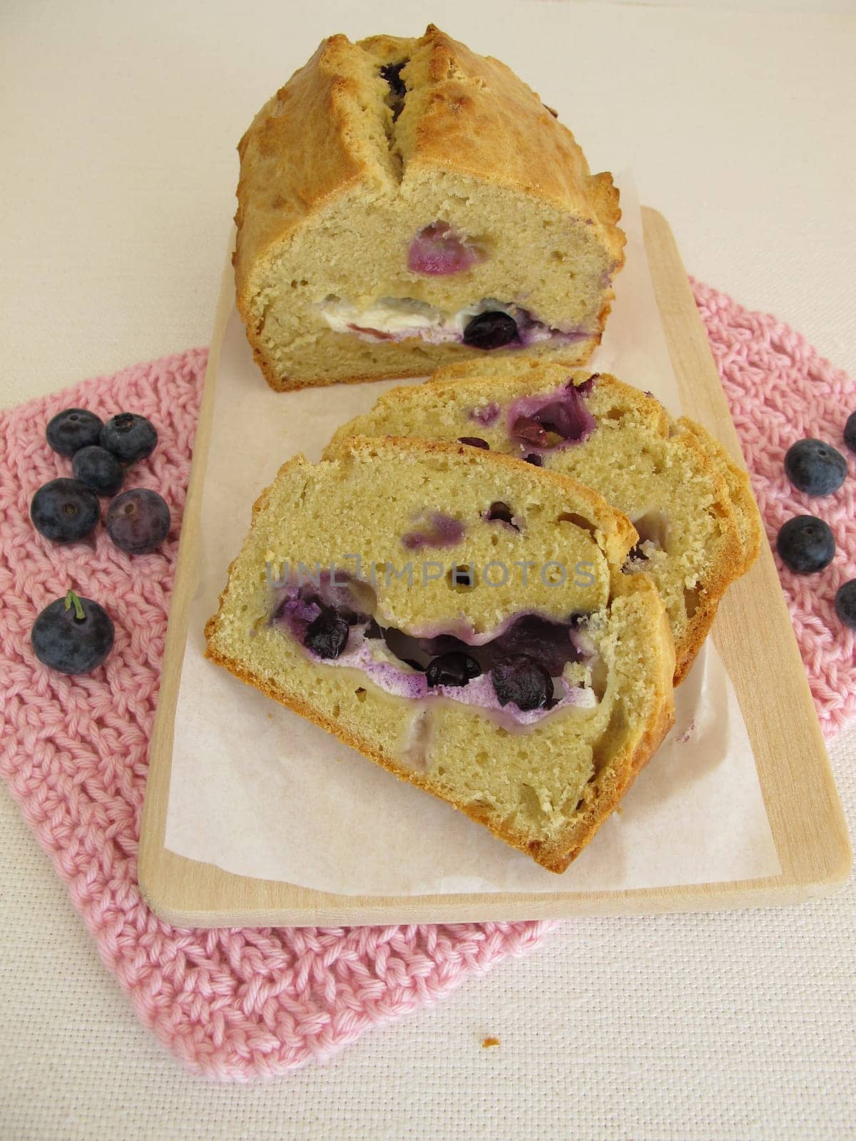Blueberry cake with cottage cheese