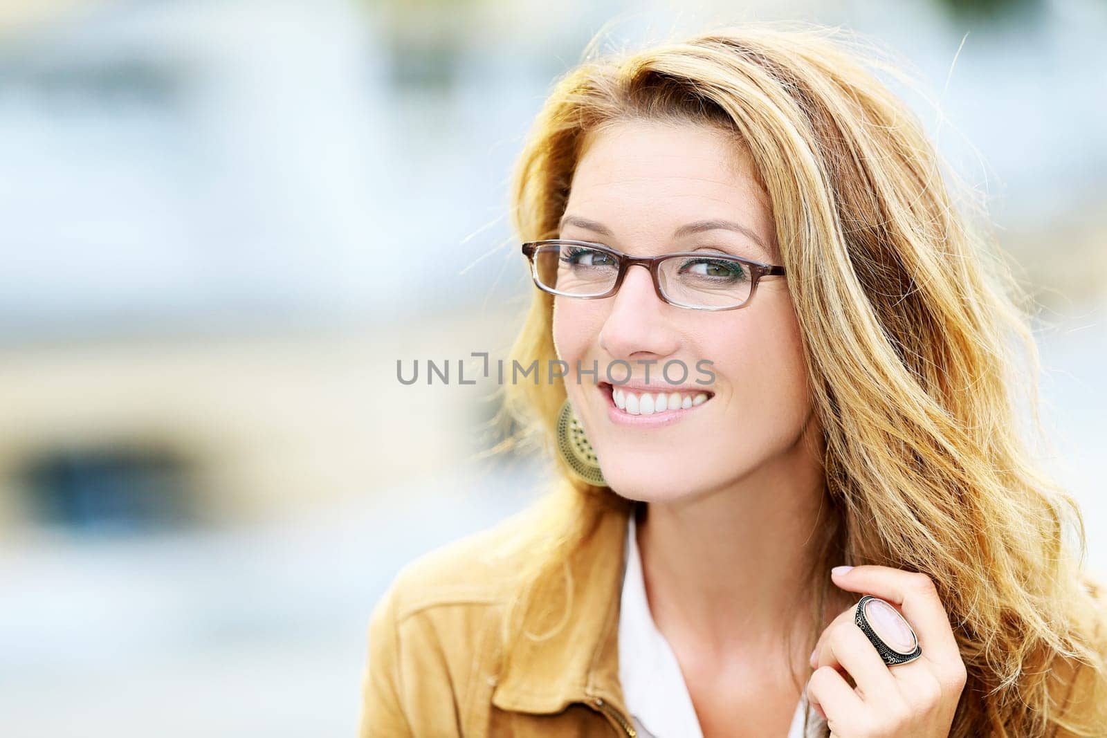 Portrait of mature woman with eyeglasses