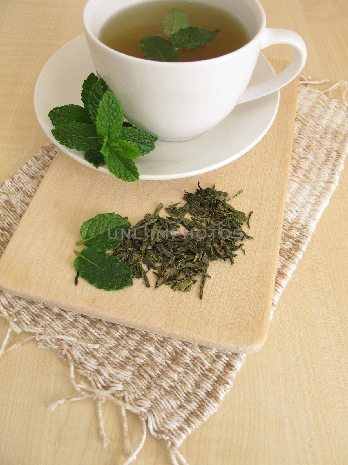 Green tea with mint leaves
