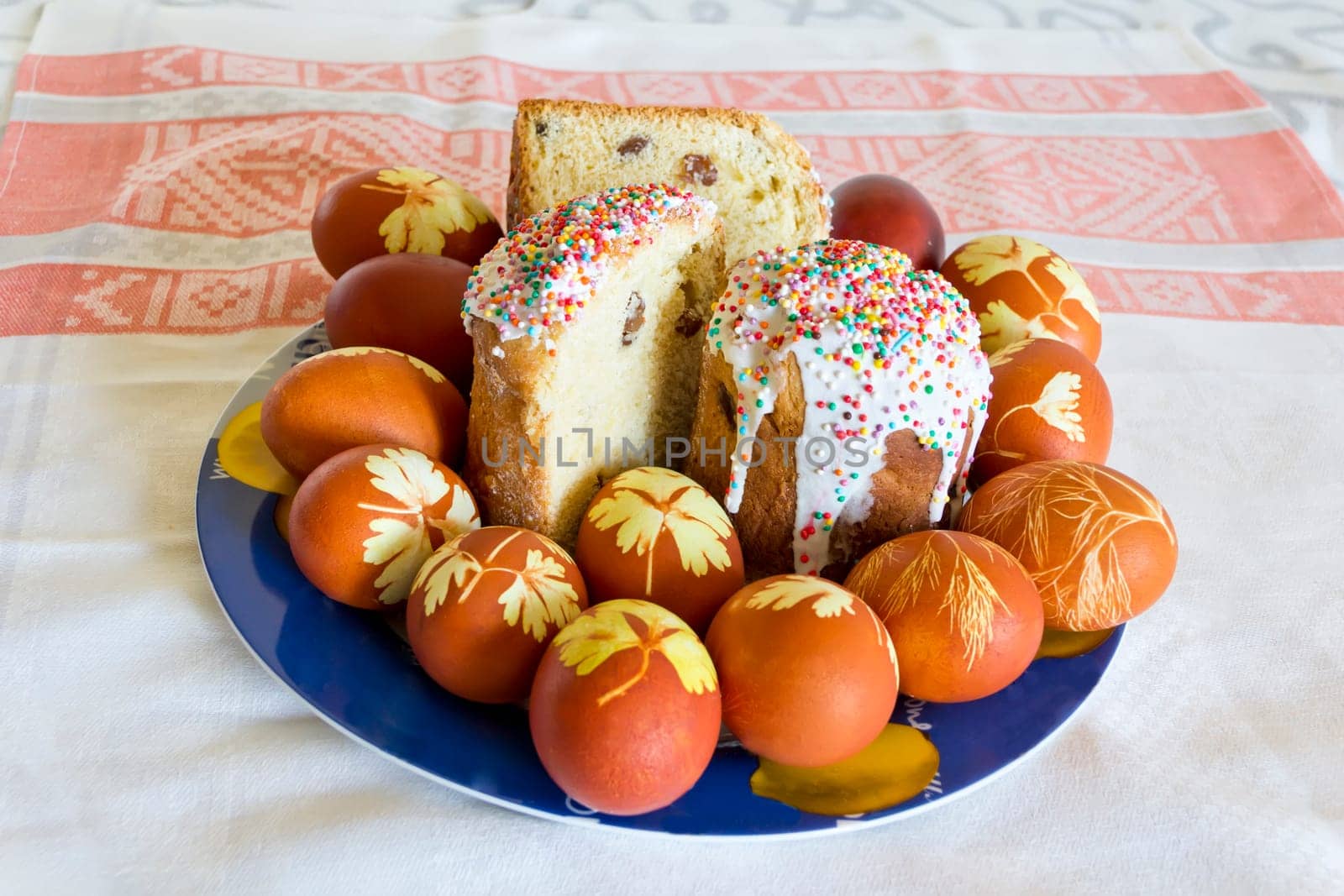Image of Easter eggs and sugar pie