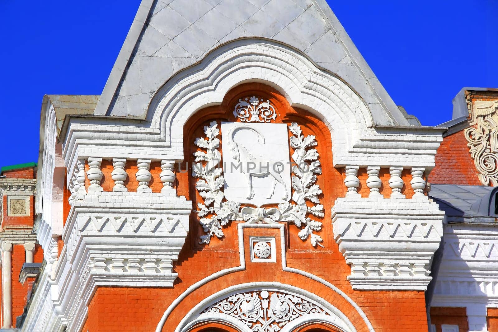 Image of detail theatre with Samara blazon
