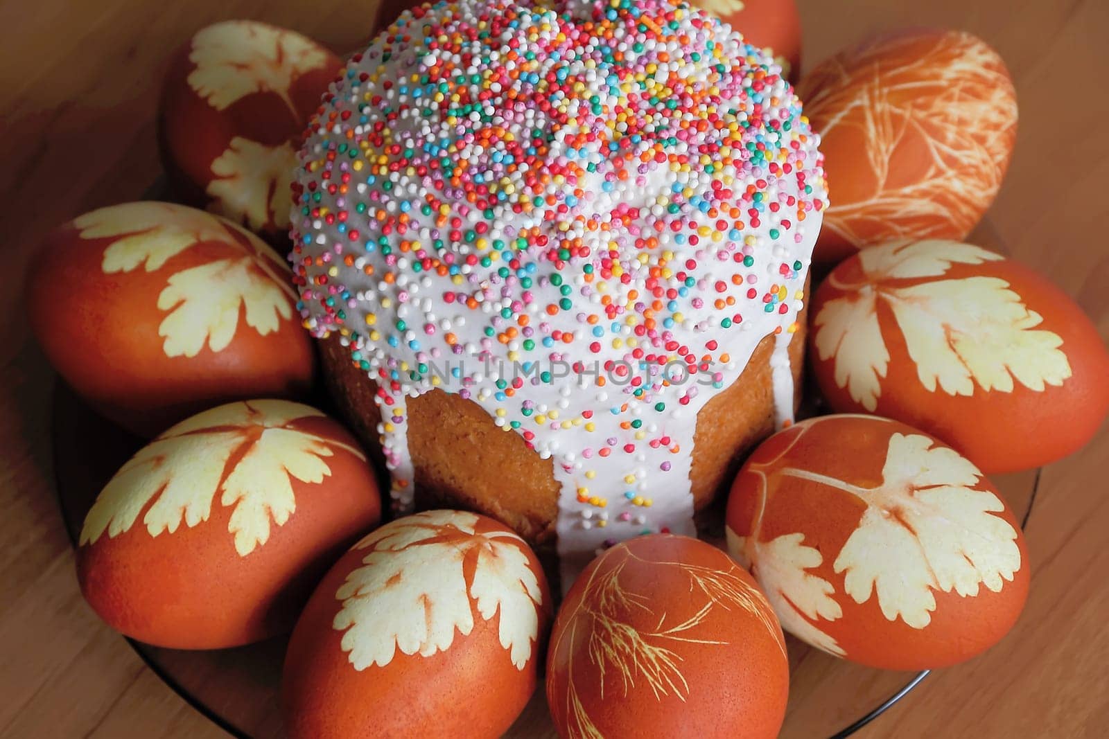 Image of Easter eggs and sugar pie