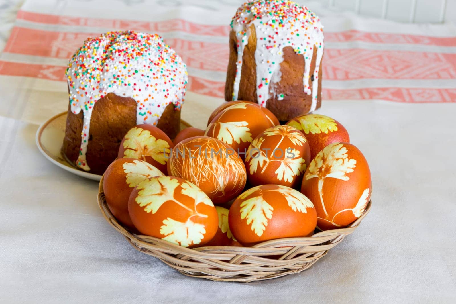Image of Easter eggs and sugar pie