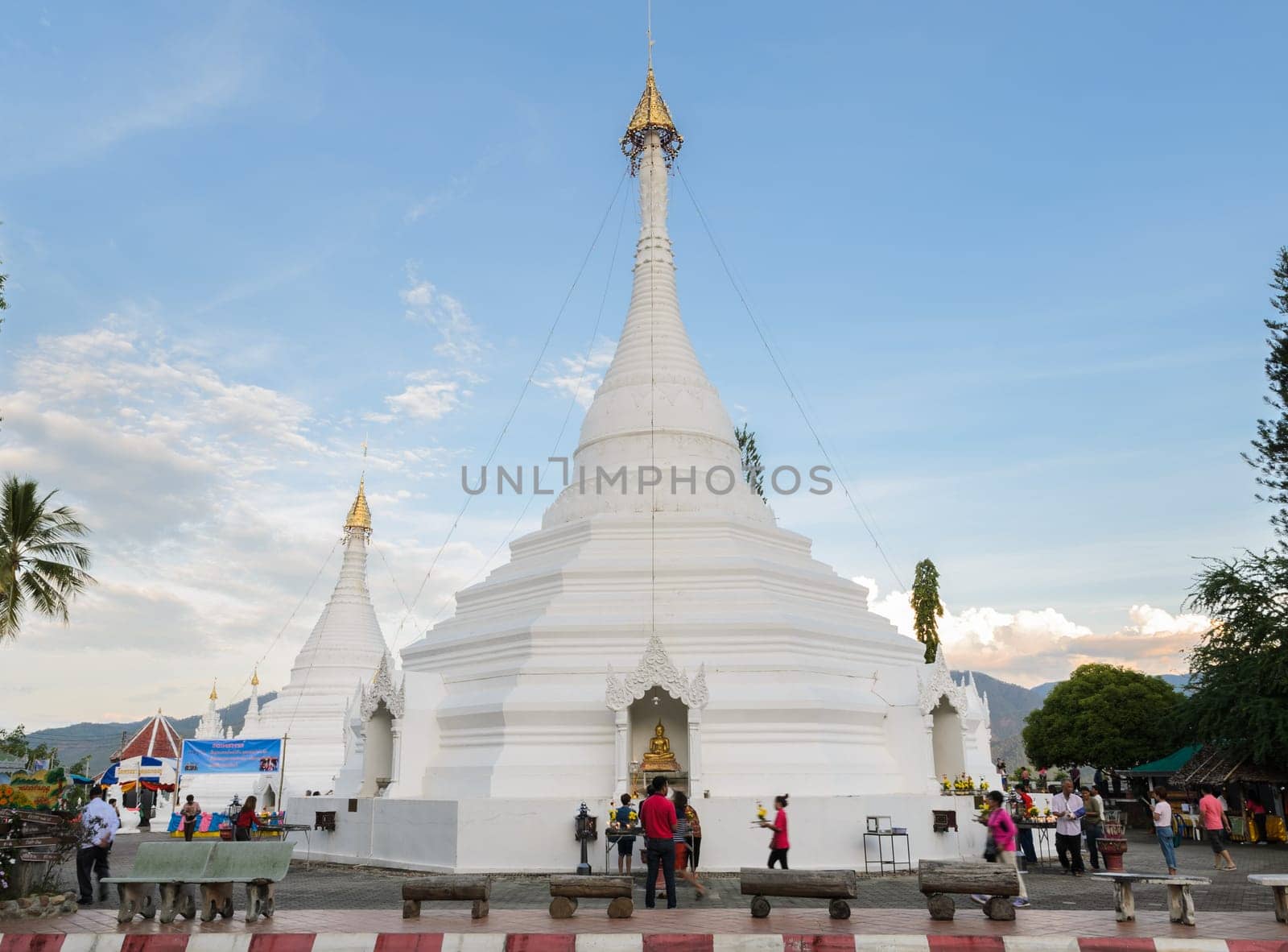 MAE HONG SON, THAILAND - NOVEMBER 20, 2015: Burmese-style chedi of Wat Phra That Doi Kong Mu in Mae Hong Son, Thailand.