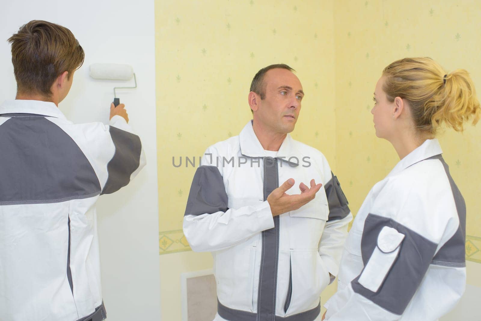Team of painters