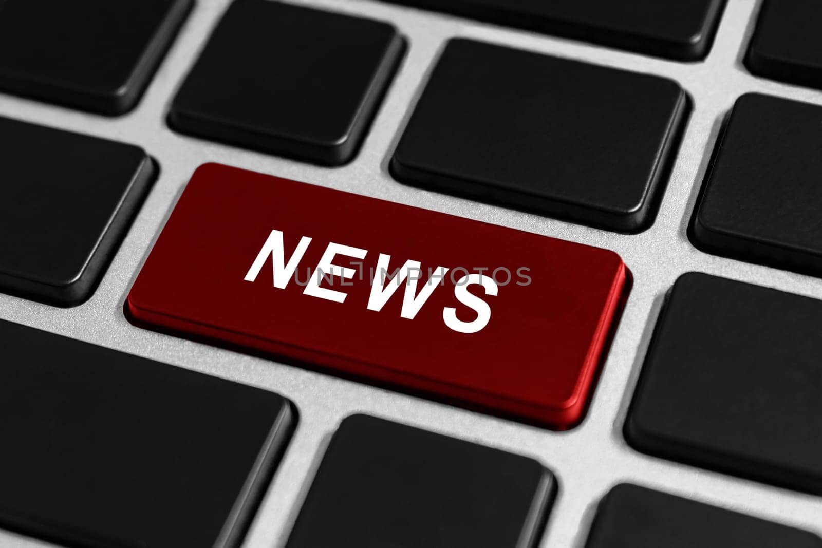 red hot news button on keyboard, business concept