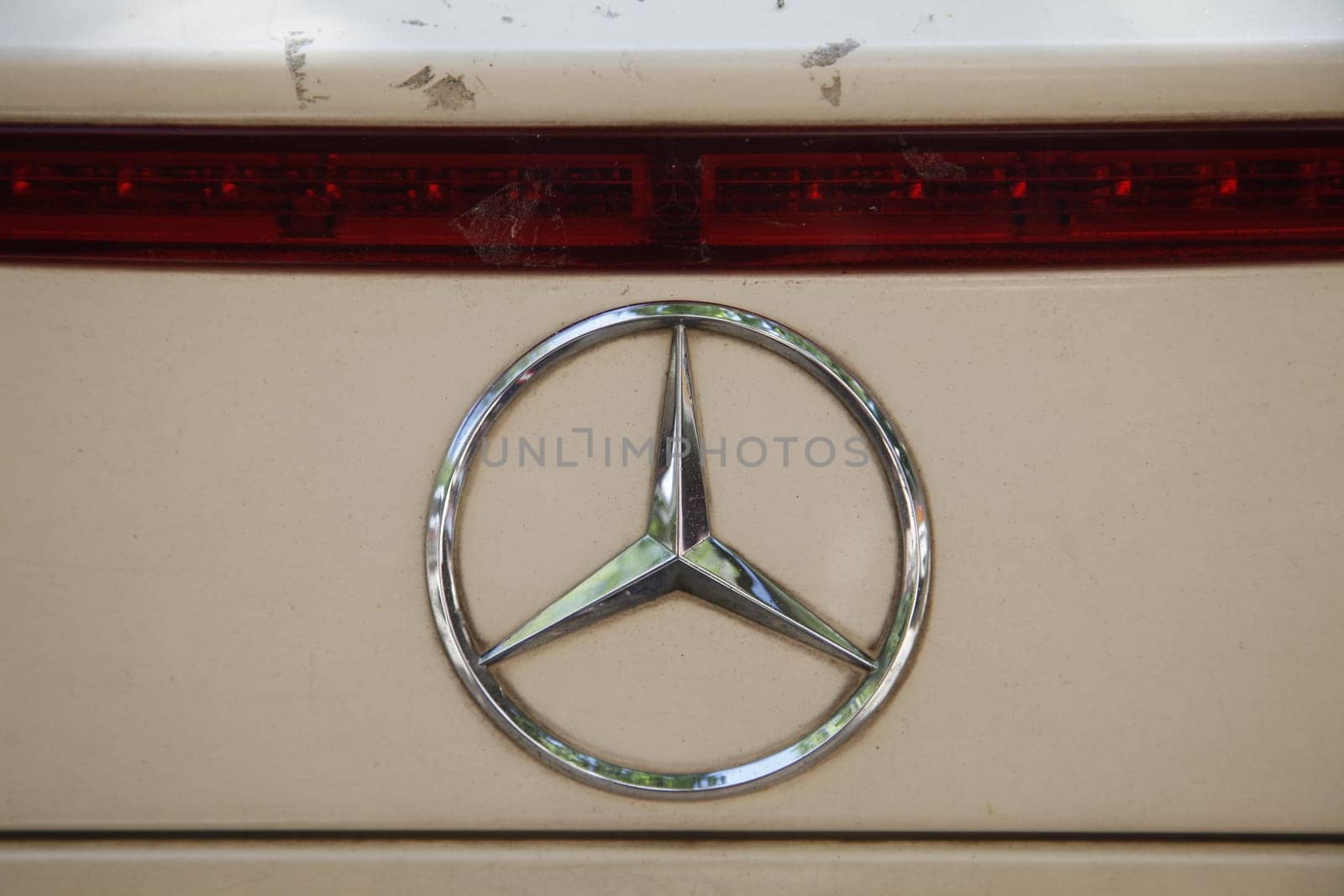 Mercedes star trademark
