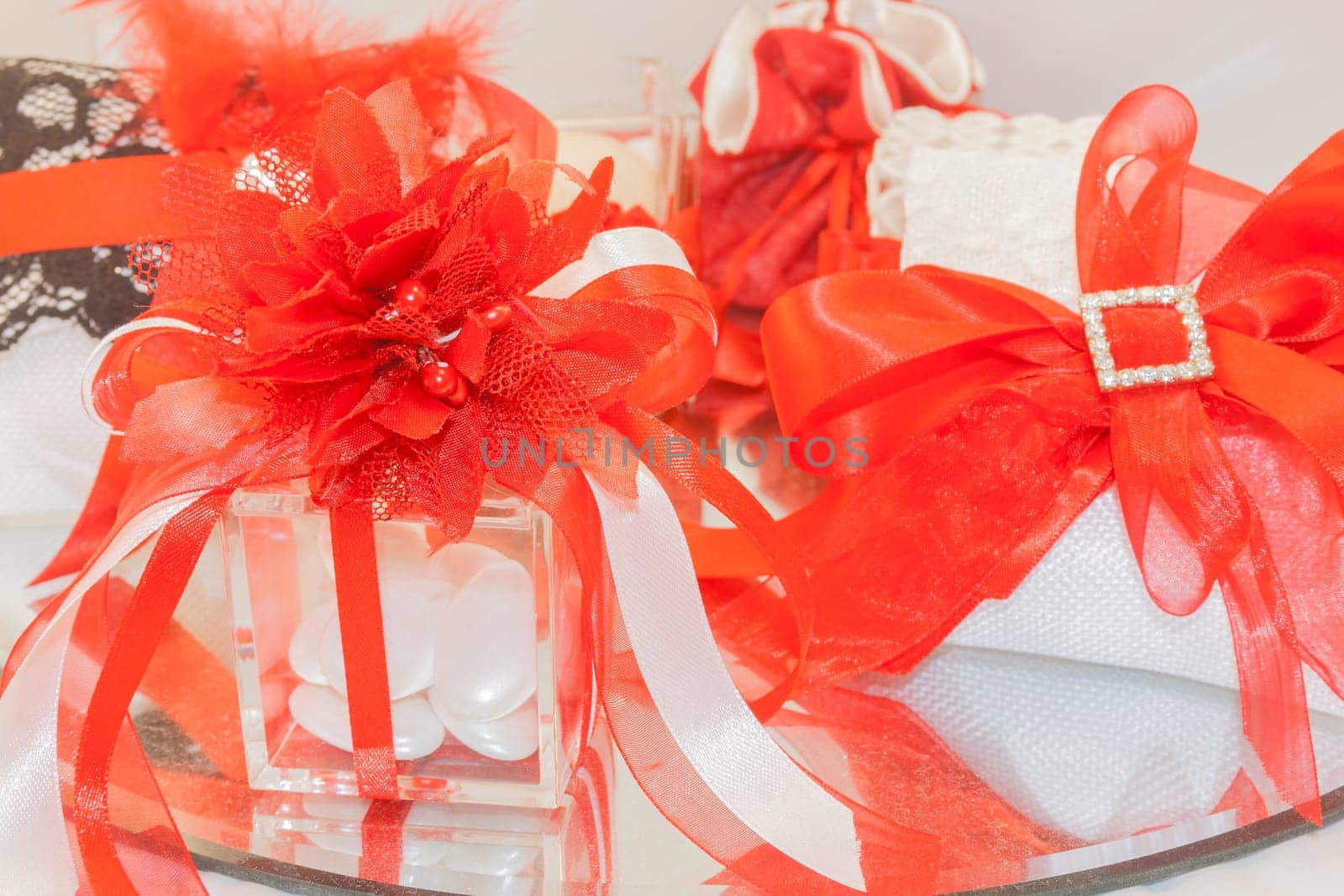 Red Thoughts for weddings. Little Object.