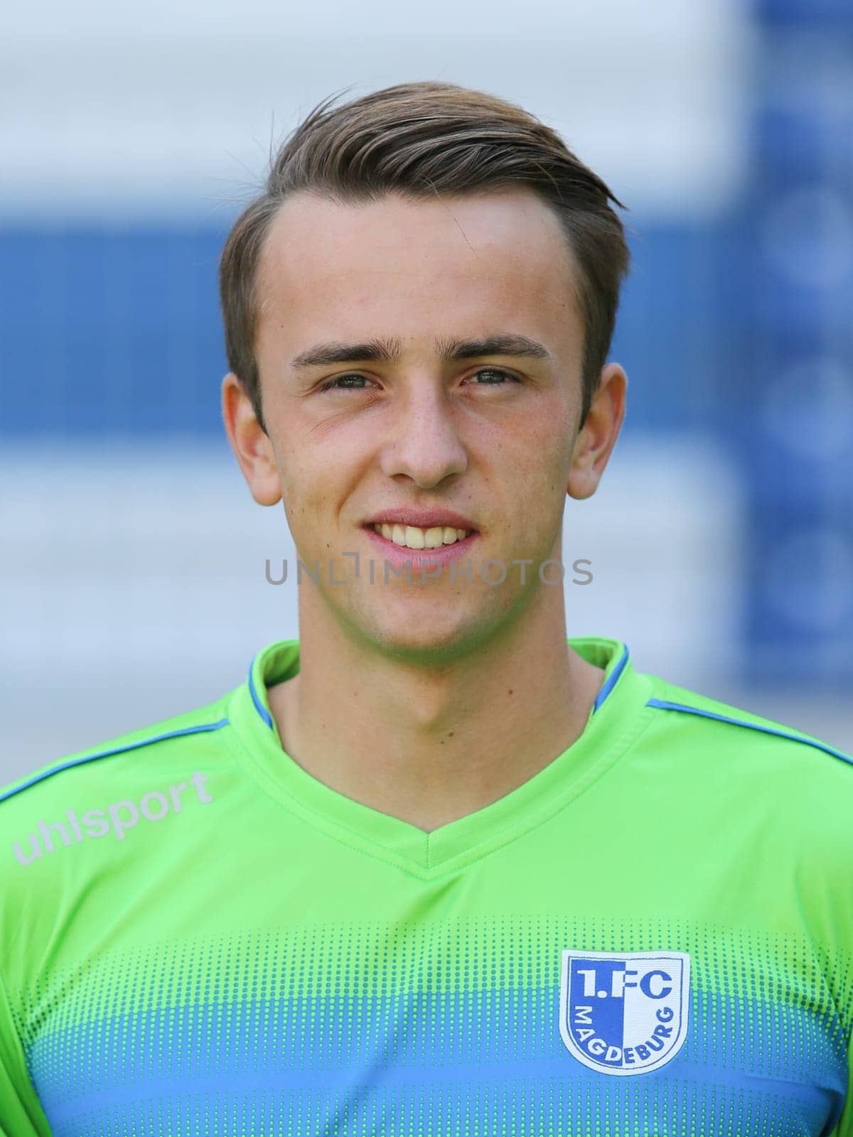 Goalkeeper Leopold Zingerle in the squad 1. FC Magdeburg - 3. Football League - Squad season 2016/17