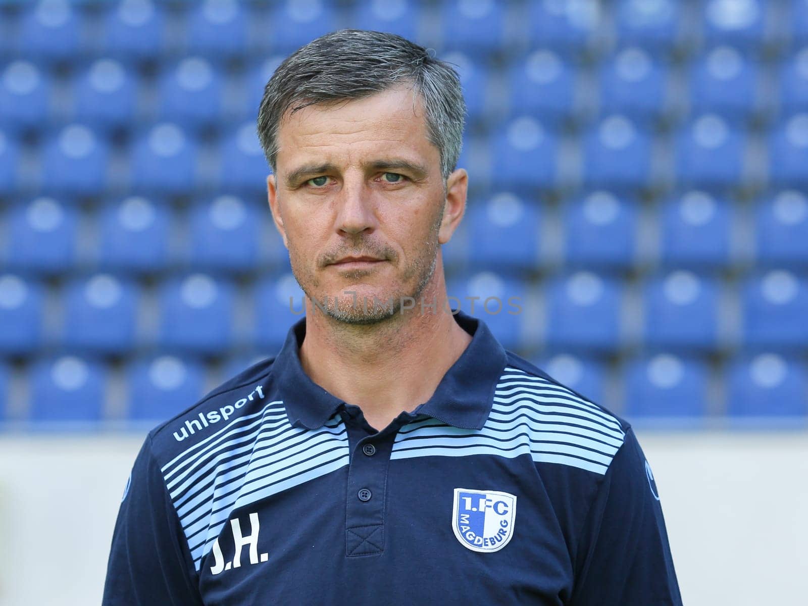 Head coach Jens Härtel in the squad 1. FC Magdeburg - 3. Football League - Squad season 2016/17