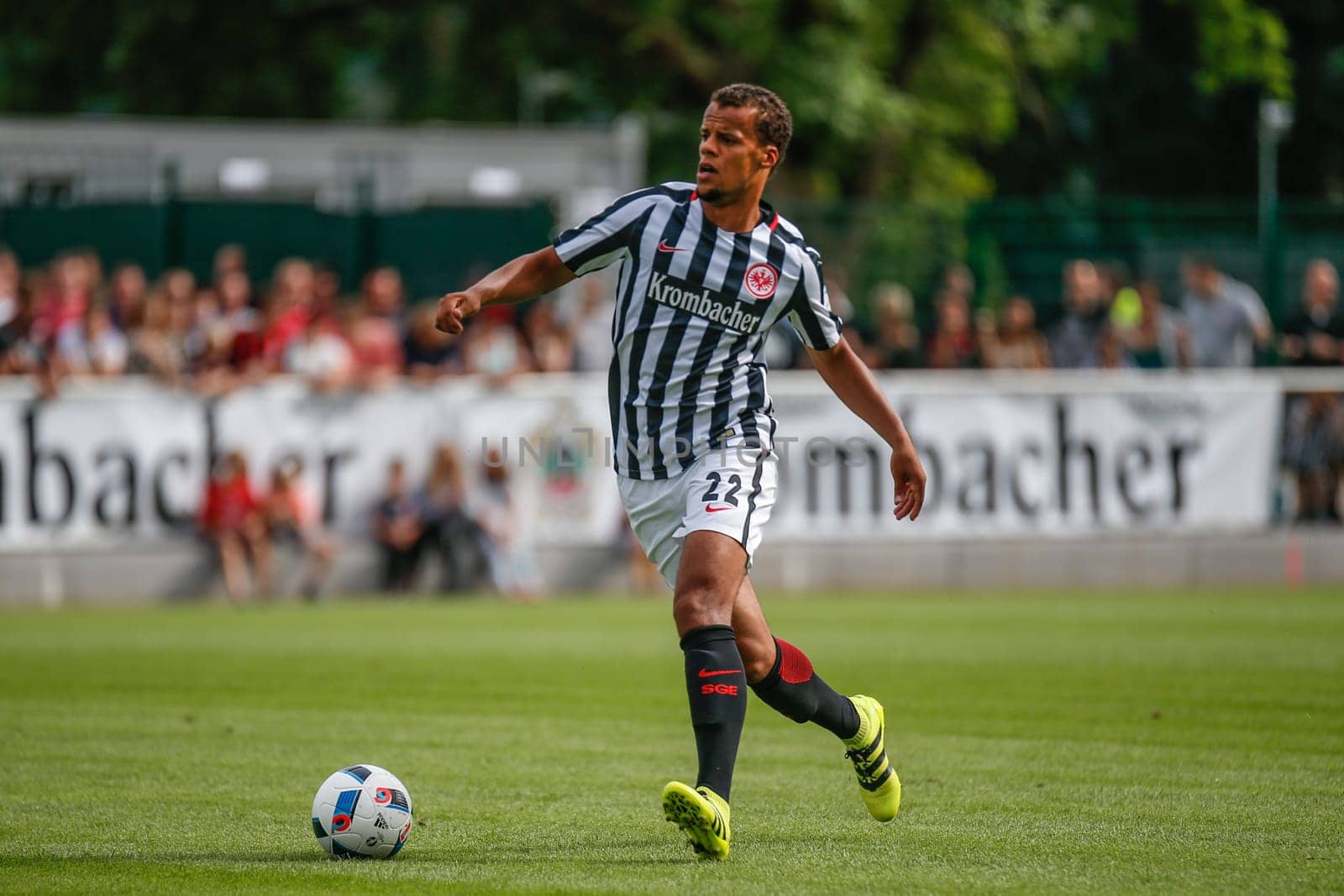 Timothy Chandler (Eintracht Frankfurt) - TSV Steinbach vs. Eintracht Frankfurt on 30.07.2016 (Photo: Fingerhut)