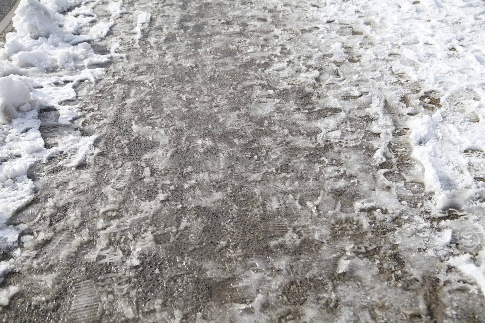 Footpath with slush