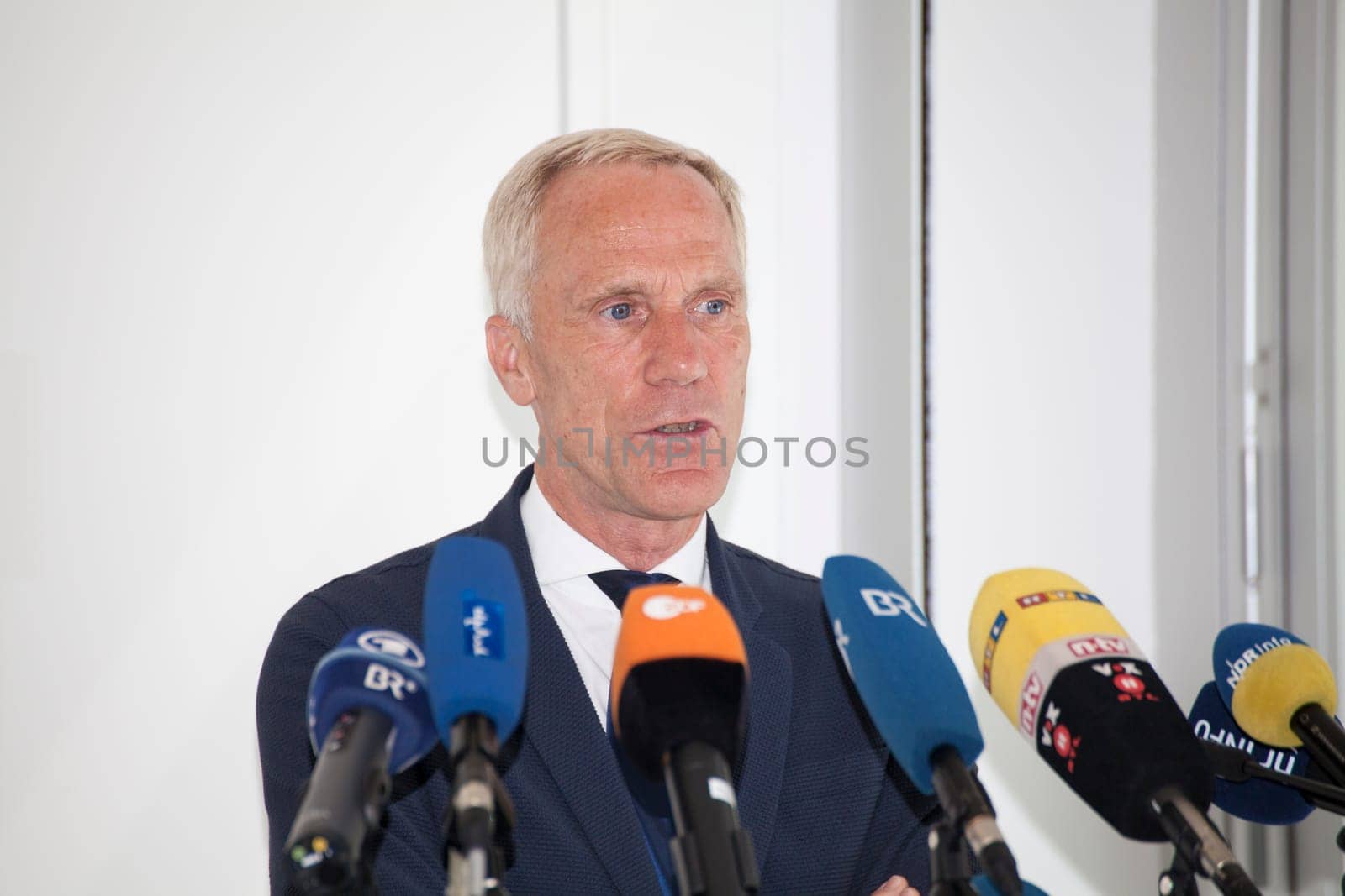 Prof. Dr. Ingo Froböse at the DKV PK on the Health Report 2016 (How healthy does Germany live?)