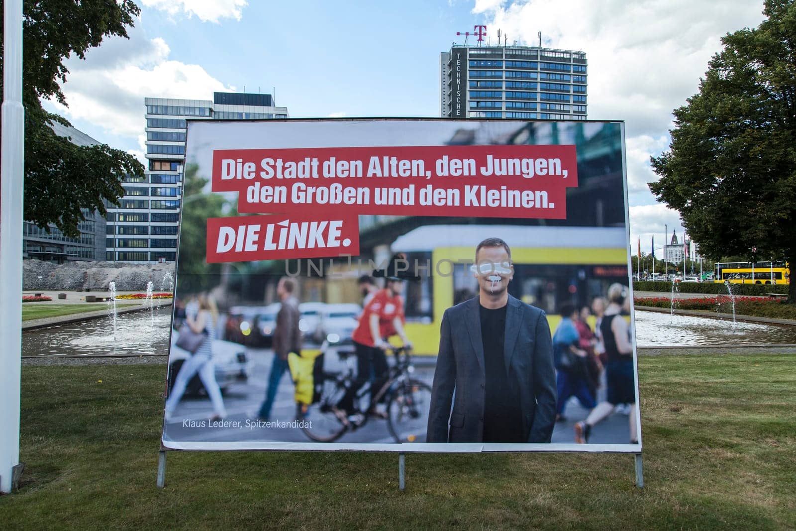 Election poster Die Linke in Berlin 2016