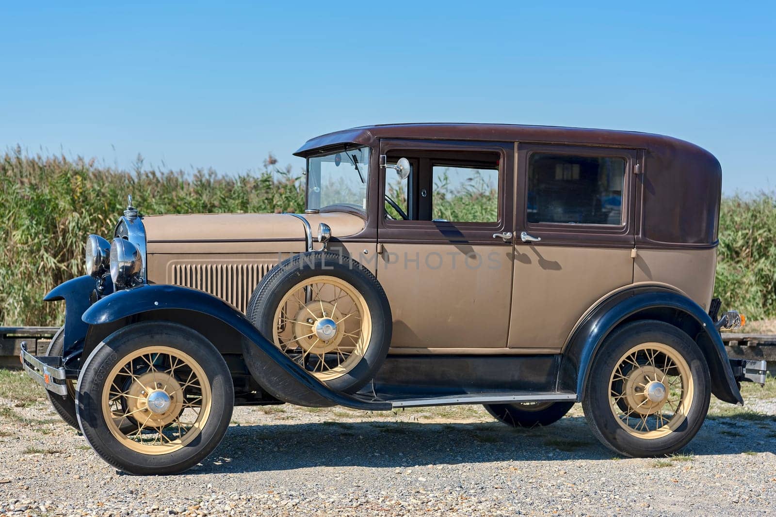 Oldtimer Ford A,year of construction 1930,4 cylinders,displacement 3500 ccm,2x3 forward gears,40 hp,95 km/h