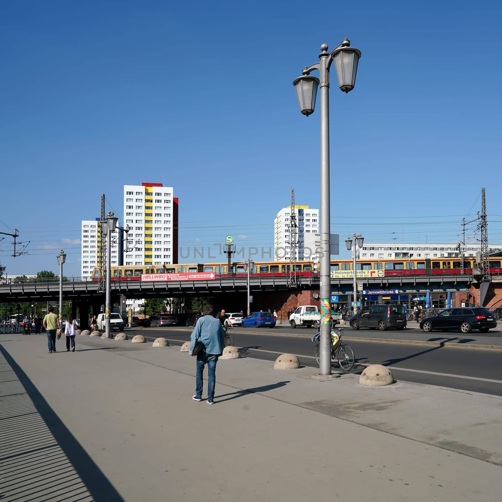 Street scene in Berlin-Mitte at the Jannowitzbrücke