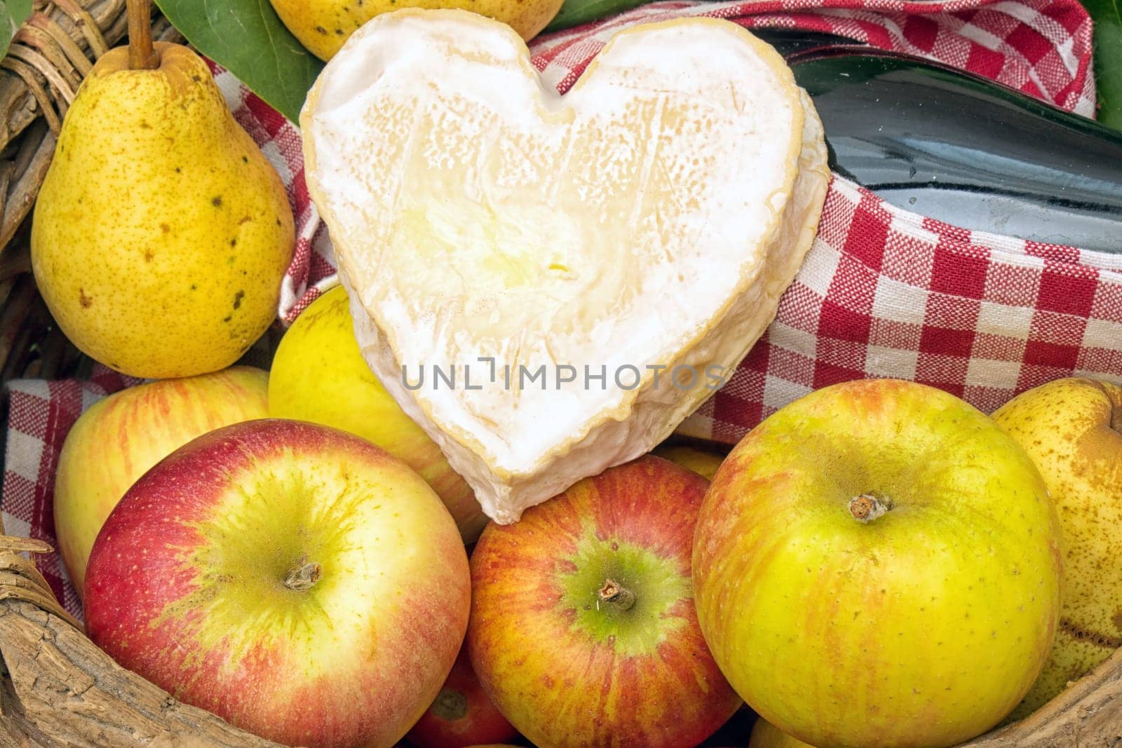 a Neufchatel cheese with Normandy apples