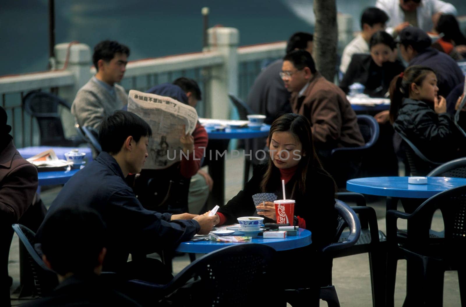 Chinese People siting in Tea House in the city of Chengdu in the provinz Sichuan in centrall China.