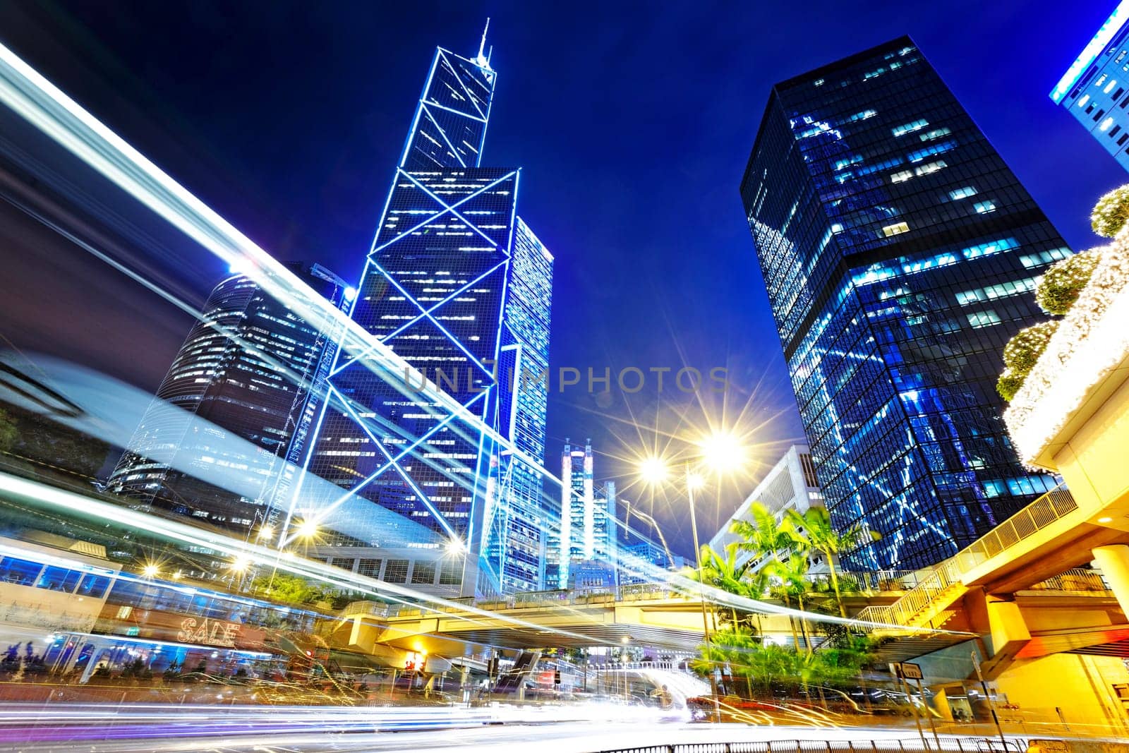 night busy traffic in the hong kong downtown city