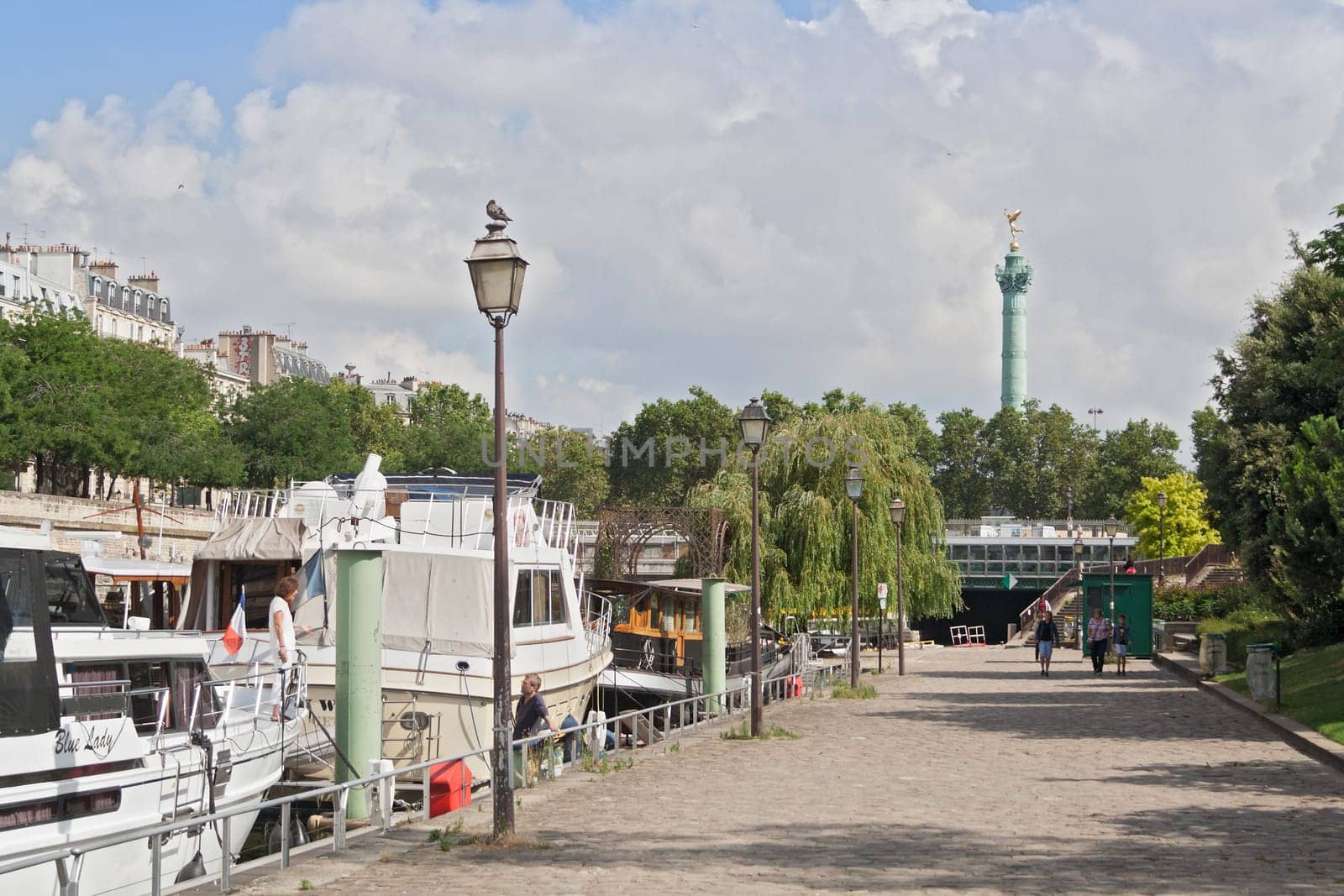 boats in the Bassin de l Arsenal west of the Place de la Bastille 1