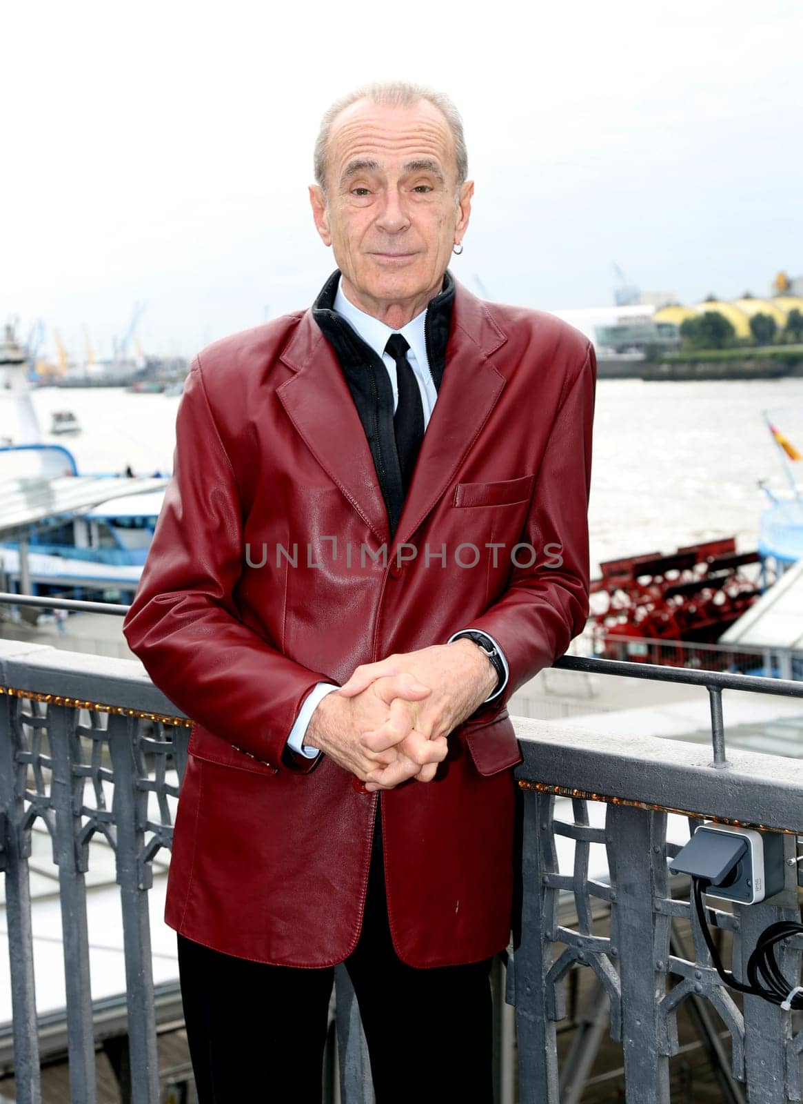 Francis Rossi . Britische Rock-Legende stellt.neues Akustik-Album Aquostic II – That ́s A Fact im Hard Rock Cafe Hamburg vor