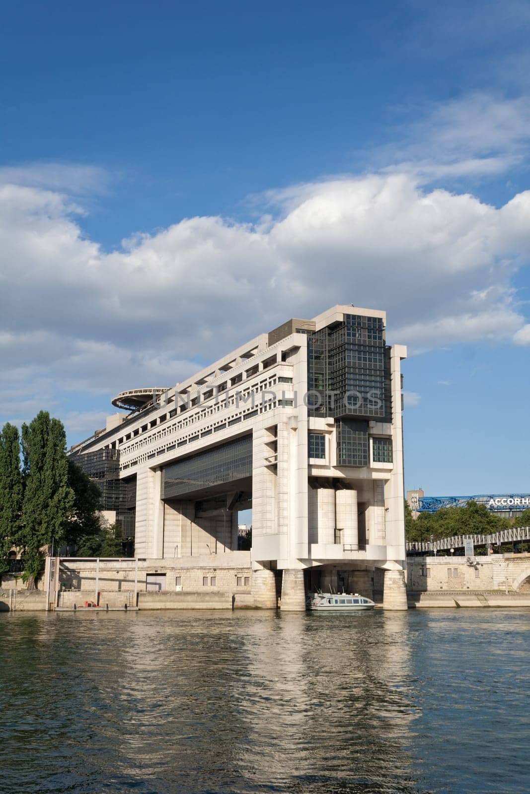 building of the French Ministry of Economy and Finance in Paris