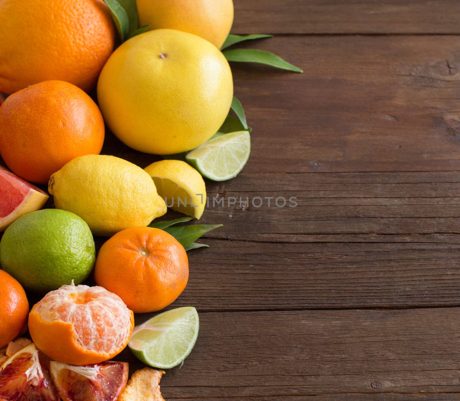 Fresh citrus fruits: oranges, mandarines, lemons, limes and grapefruits