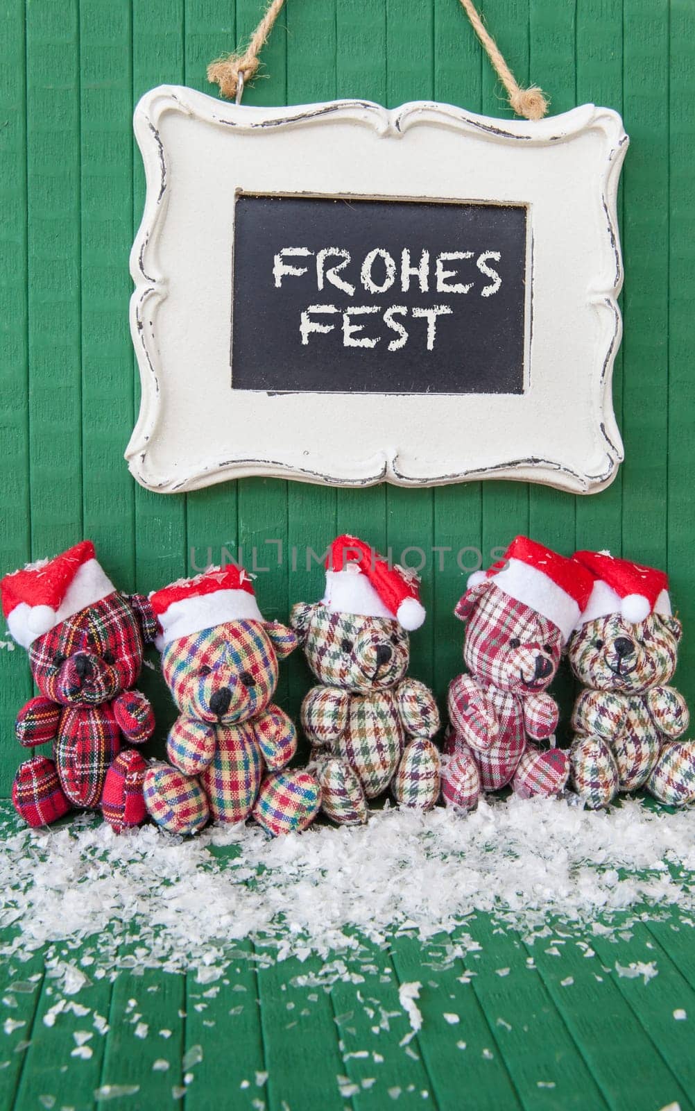 Small teddy bearers with Nikolaus Muetzen on Gruen