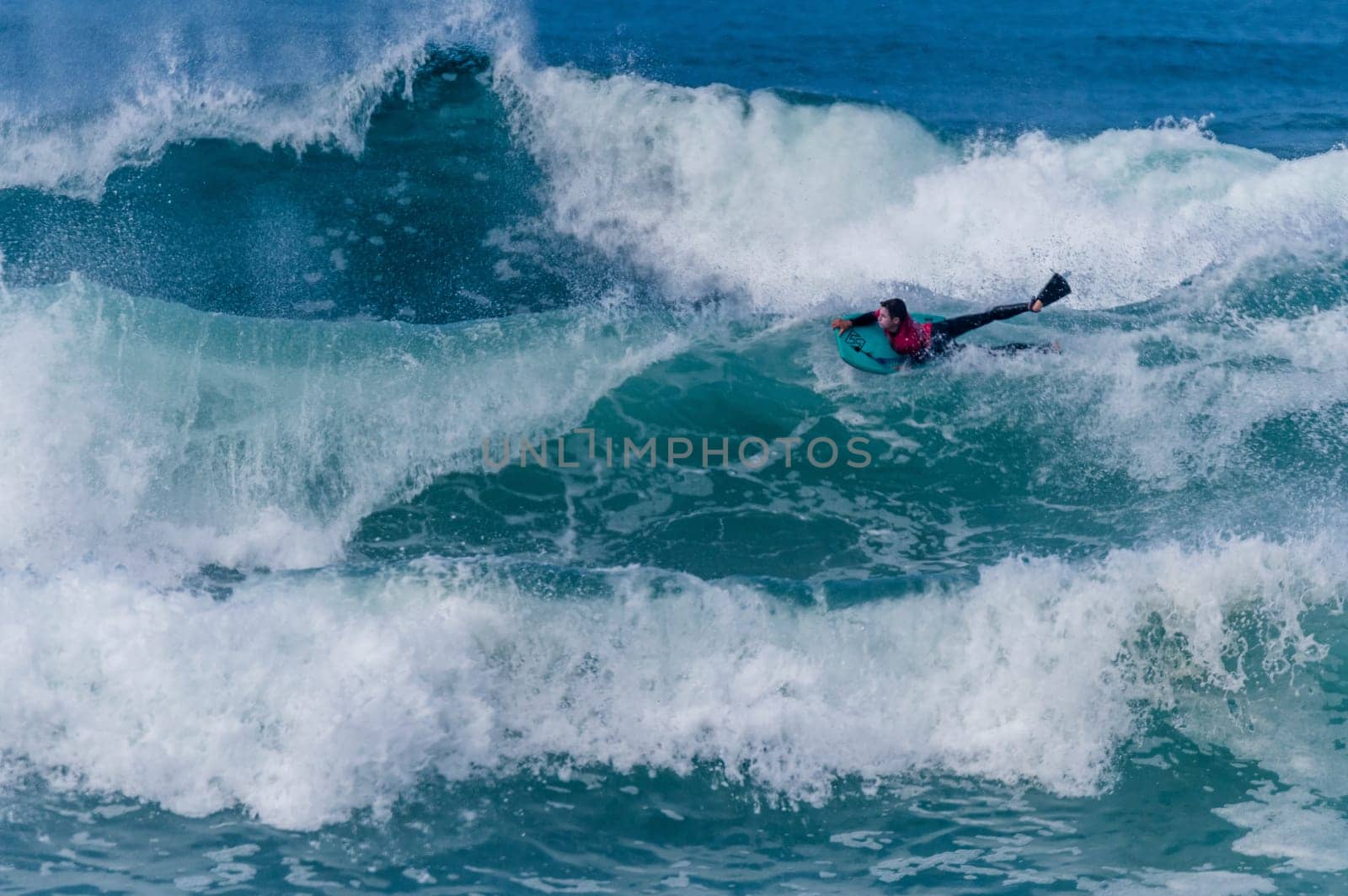 VIANA DO CASTELO, PORTUGAL - SEPTEMBER 22, 2016: Dave Hubbard (HAW) during  the Viana World Bodyboard Championship 2016.