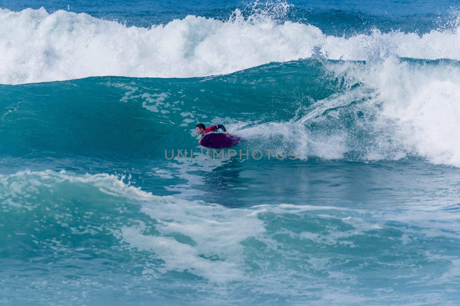 VIANA DO CASTELO, PORTUGAL - SEPTEMBER 22, 2016: Dave Hubbard (HAW) during  the Viana World Bodyboard Championship 2016.