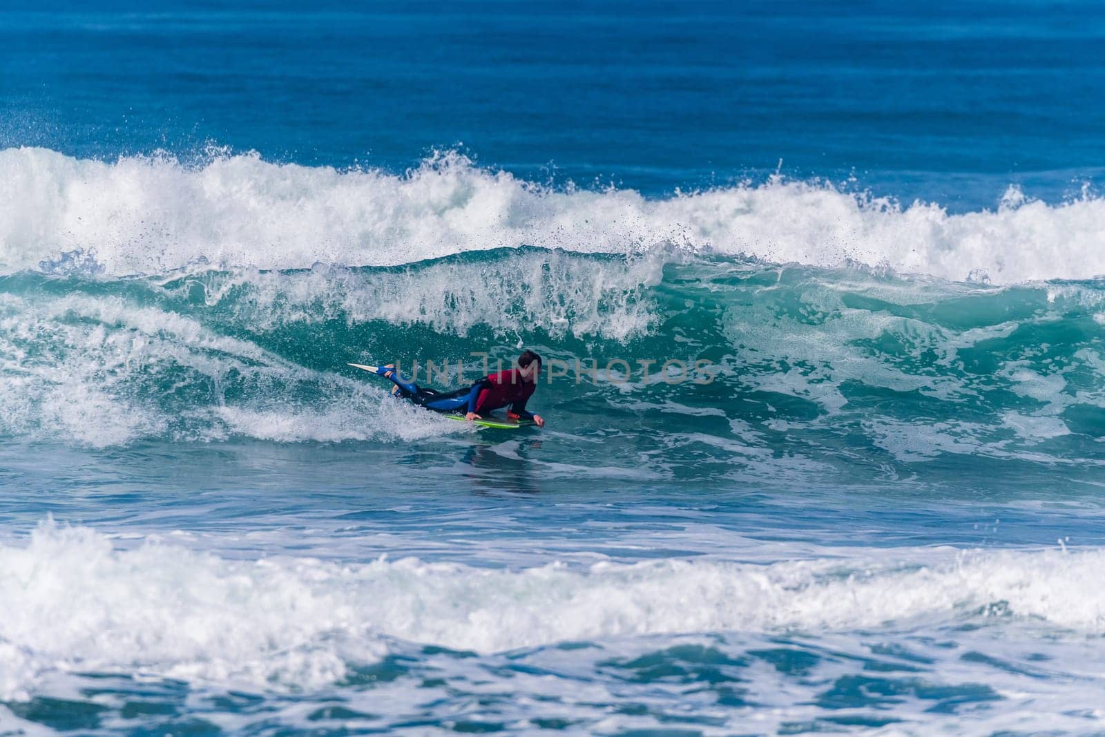 VIANA DO CASTELO, PORTUGAL - SEPTEMBER 22, 2016: Iain Campbell (RSA) during  the Viana World Bodyboard Championship 2016.