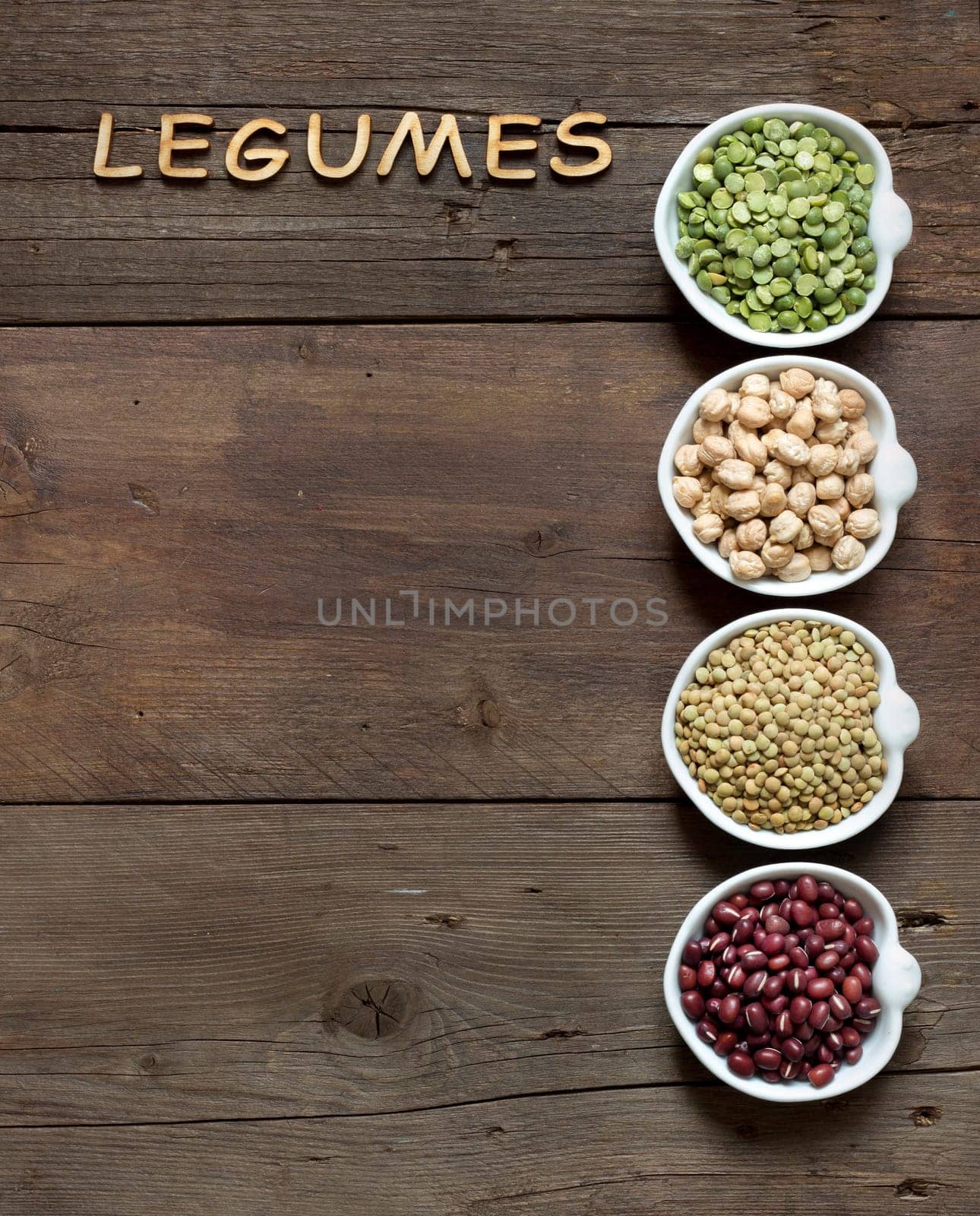 Variety or legumes and the word of Legumes on wood