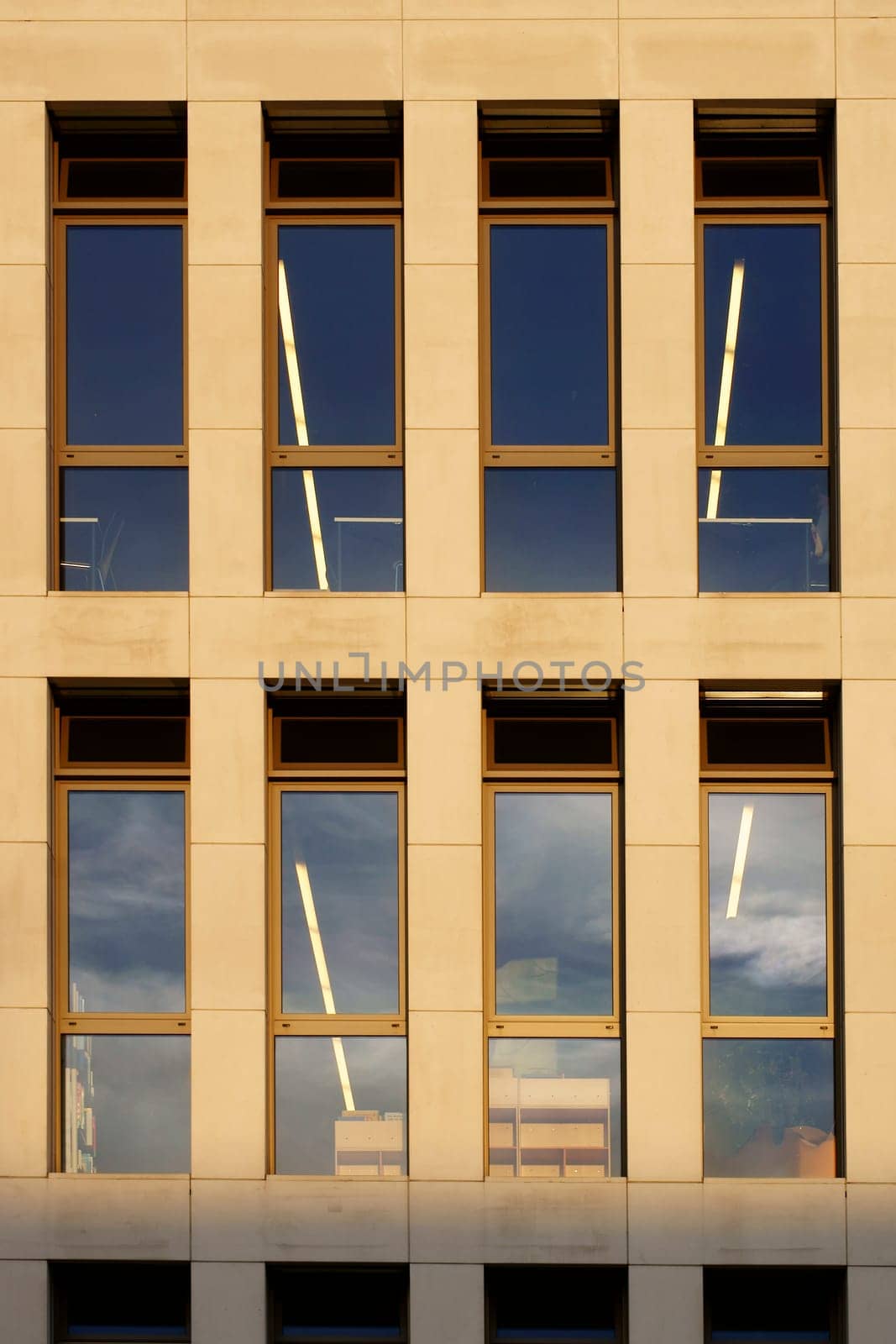 The modern façade of the public library in Hamm.
