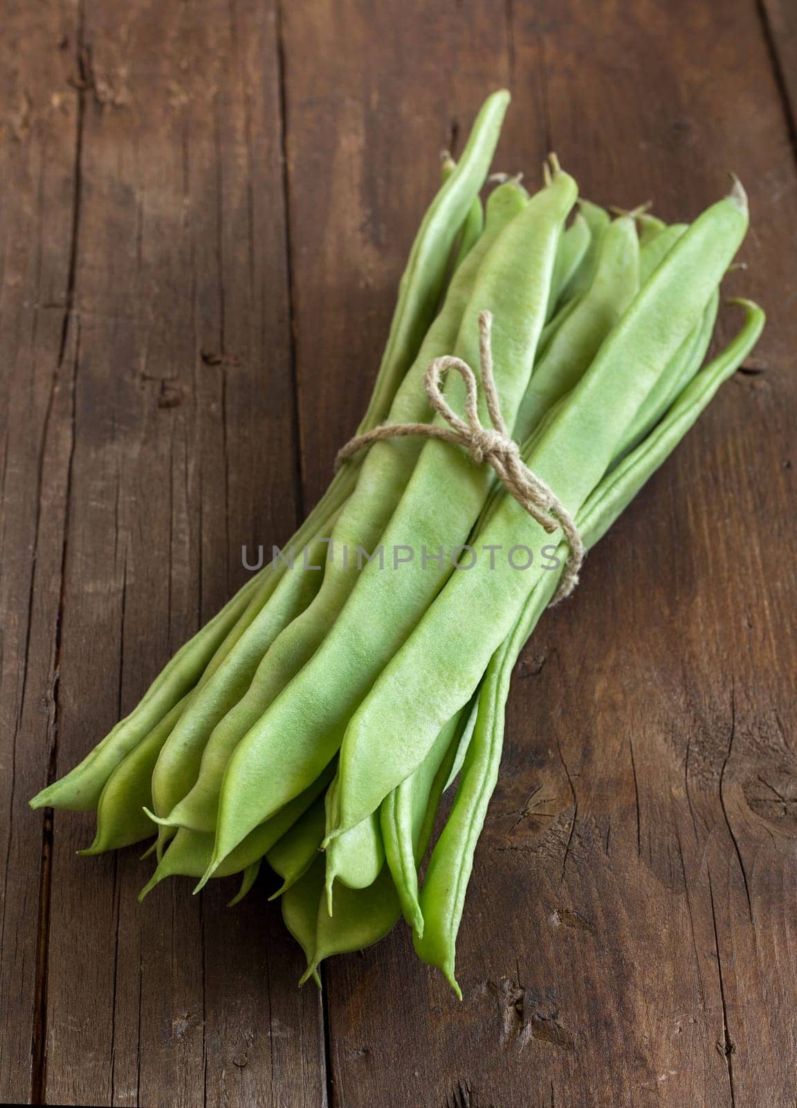 Piattoni green beans on the old wooden table