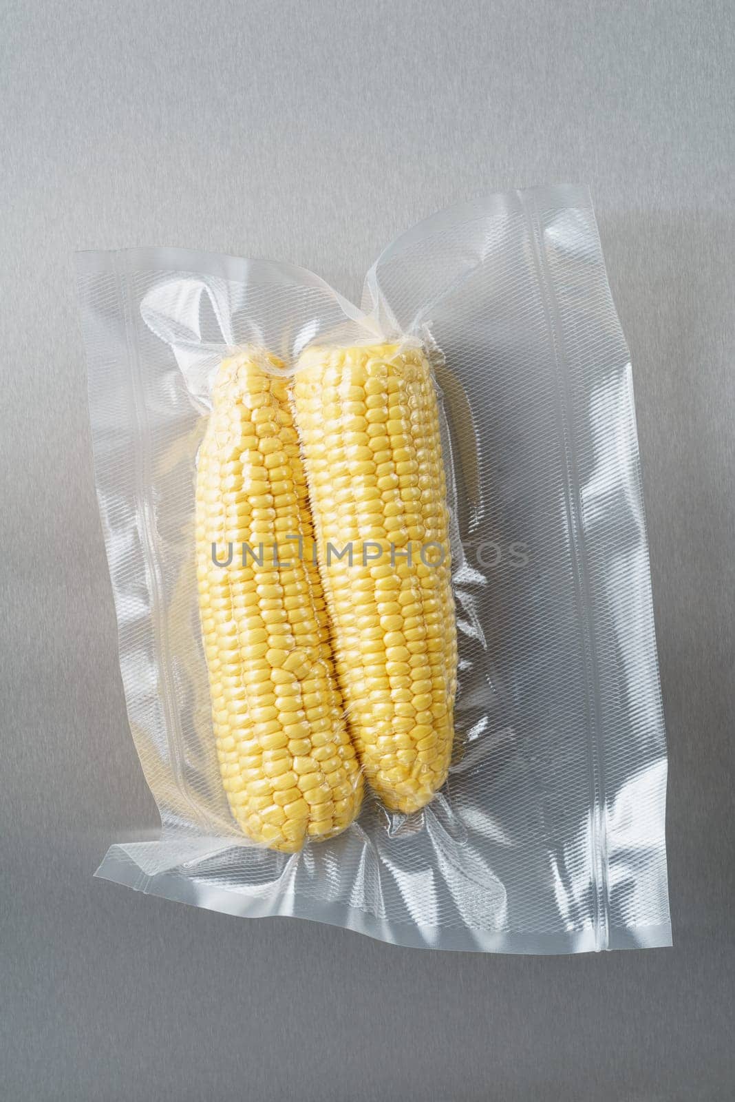 Vacuum sealed fresh corncobs for sous vide cooking