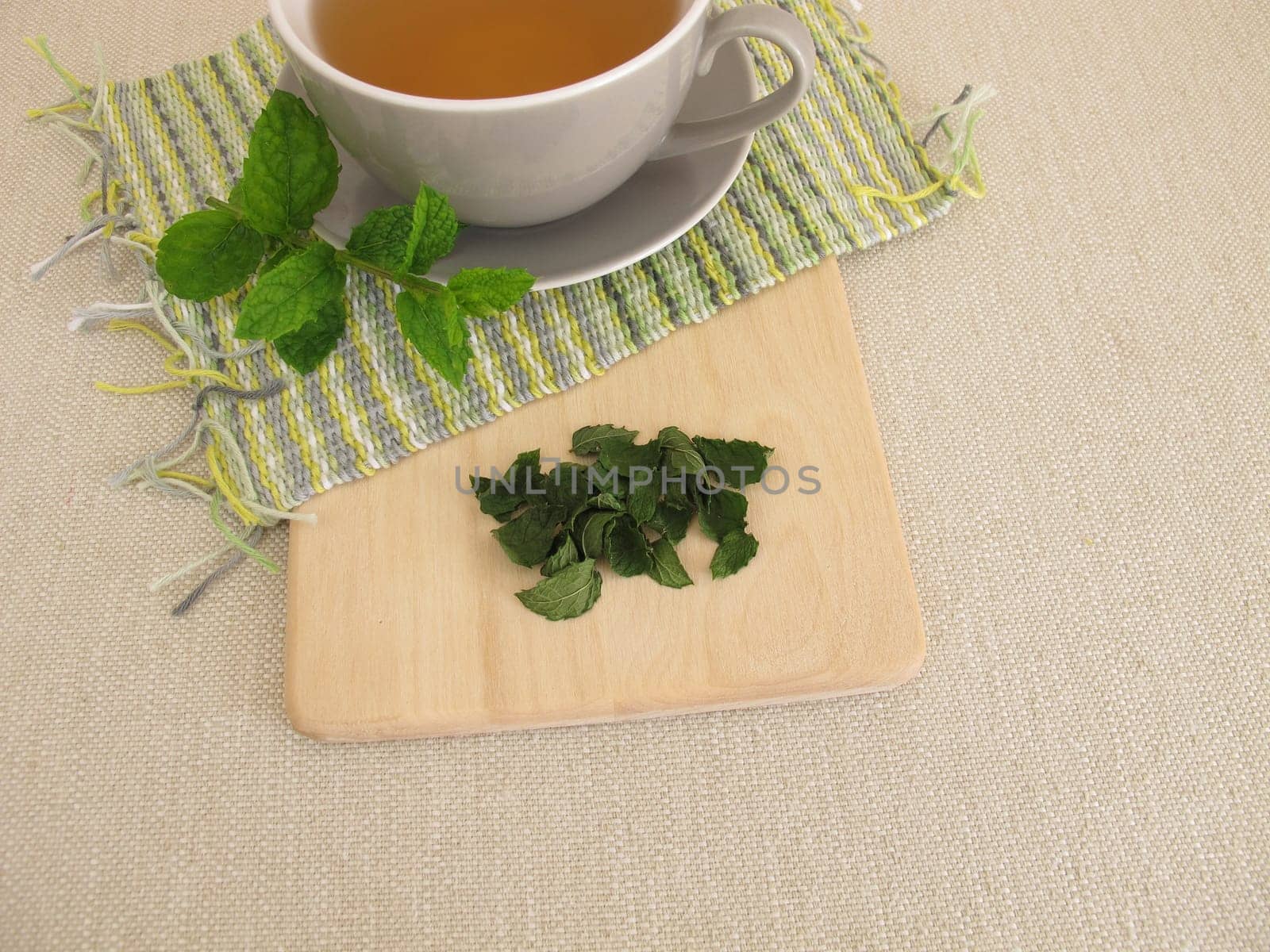 Peppermint and fresh and dried peppermint leaves