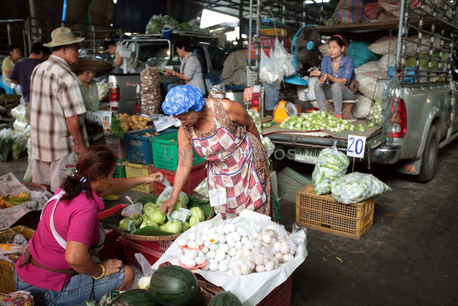 People at the Talat Warorot in the city of chiang mai in the north of Thailand in Southeastasia. ...