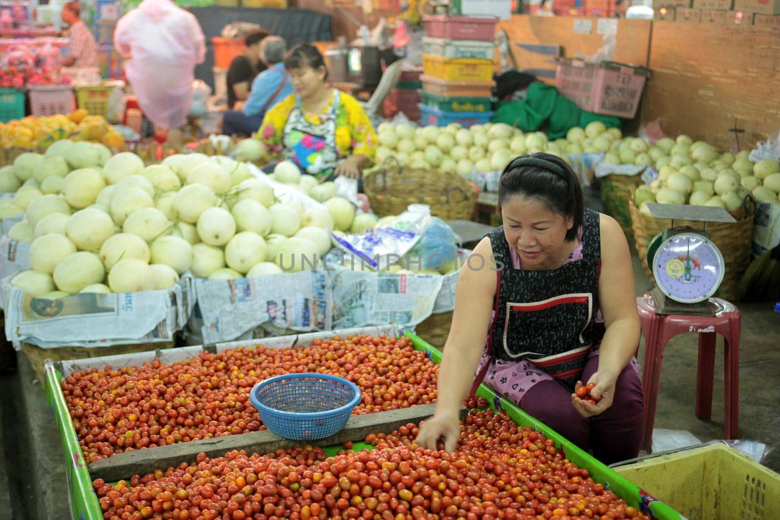 People at the Talat Warorot in the city of chiang mai in the north of Thailand in Southeastasia. ...