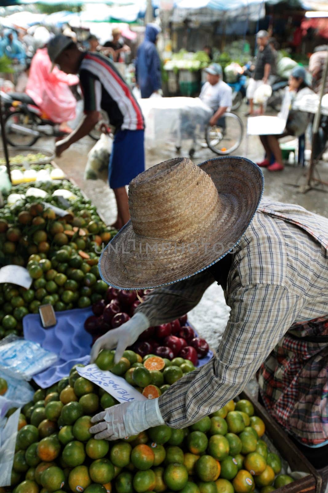 People at the Talat Warorot in the city of chiang mai in the north of Thailand in Southeastasia. ...