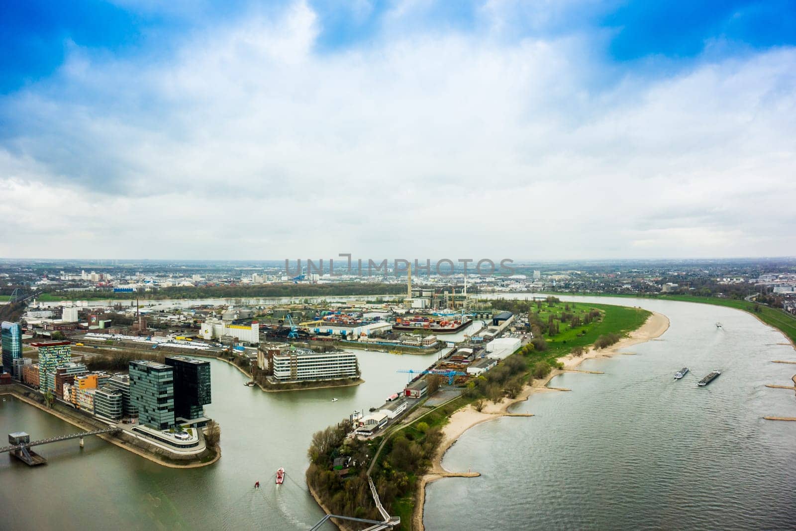 Dusseldorf, Media Harbour with contemporary architecture, Medienhafen , Nordrhein-Westfalen, Germany, Europe
