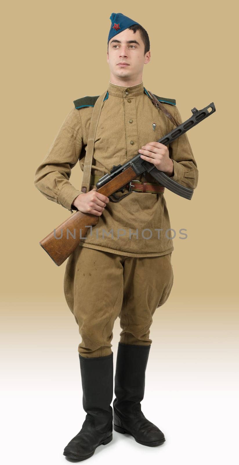 young paratrooper Soviet soldier with machine gun, ww2