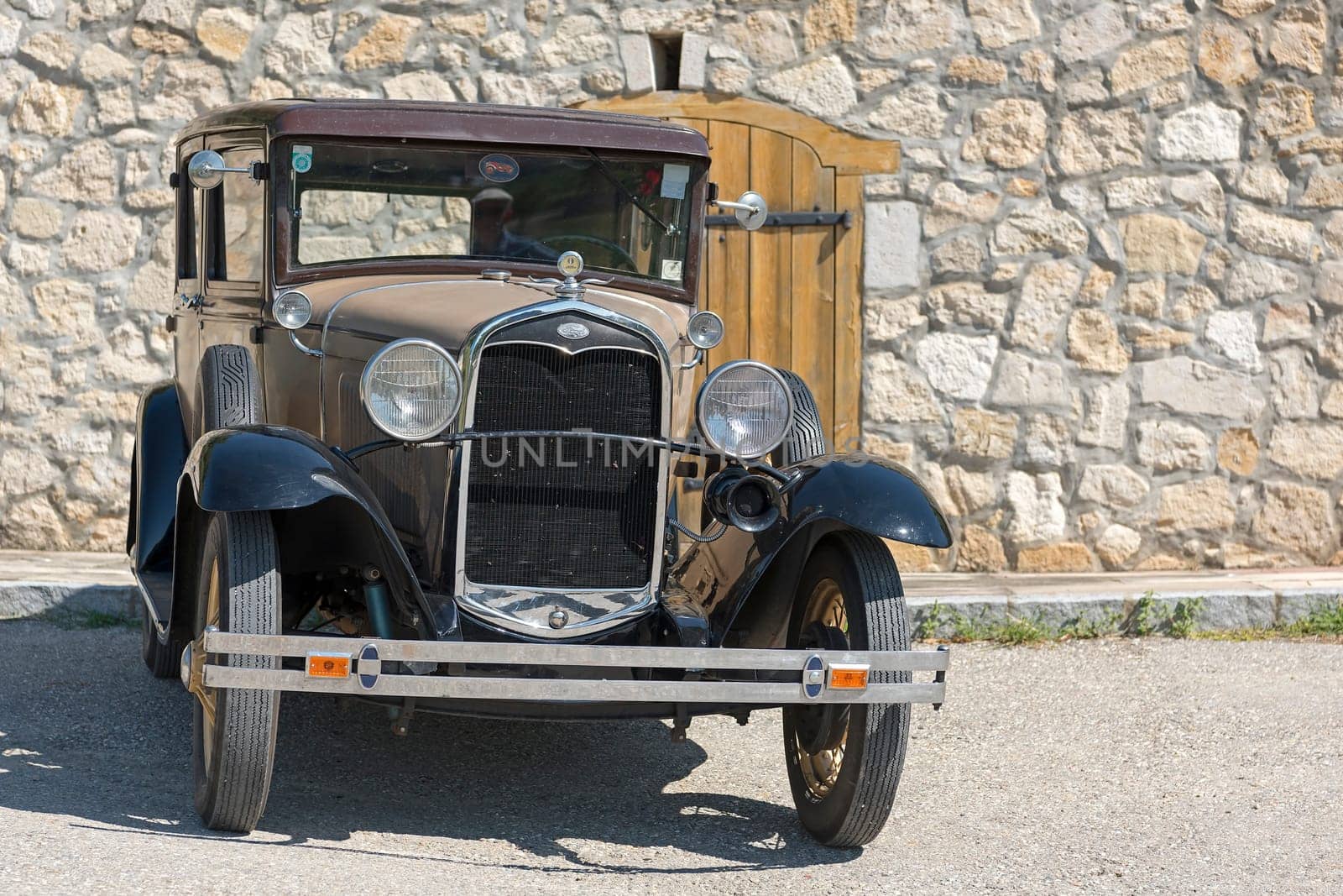 Oldtimer Ford A,year of construction 1930,4 cylinders,displacement 3500 ccm,2x3 forward gears,40 hp,95 km/h