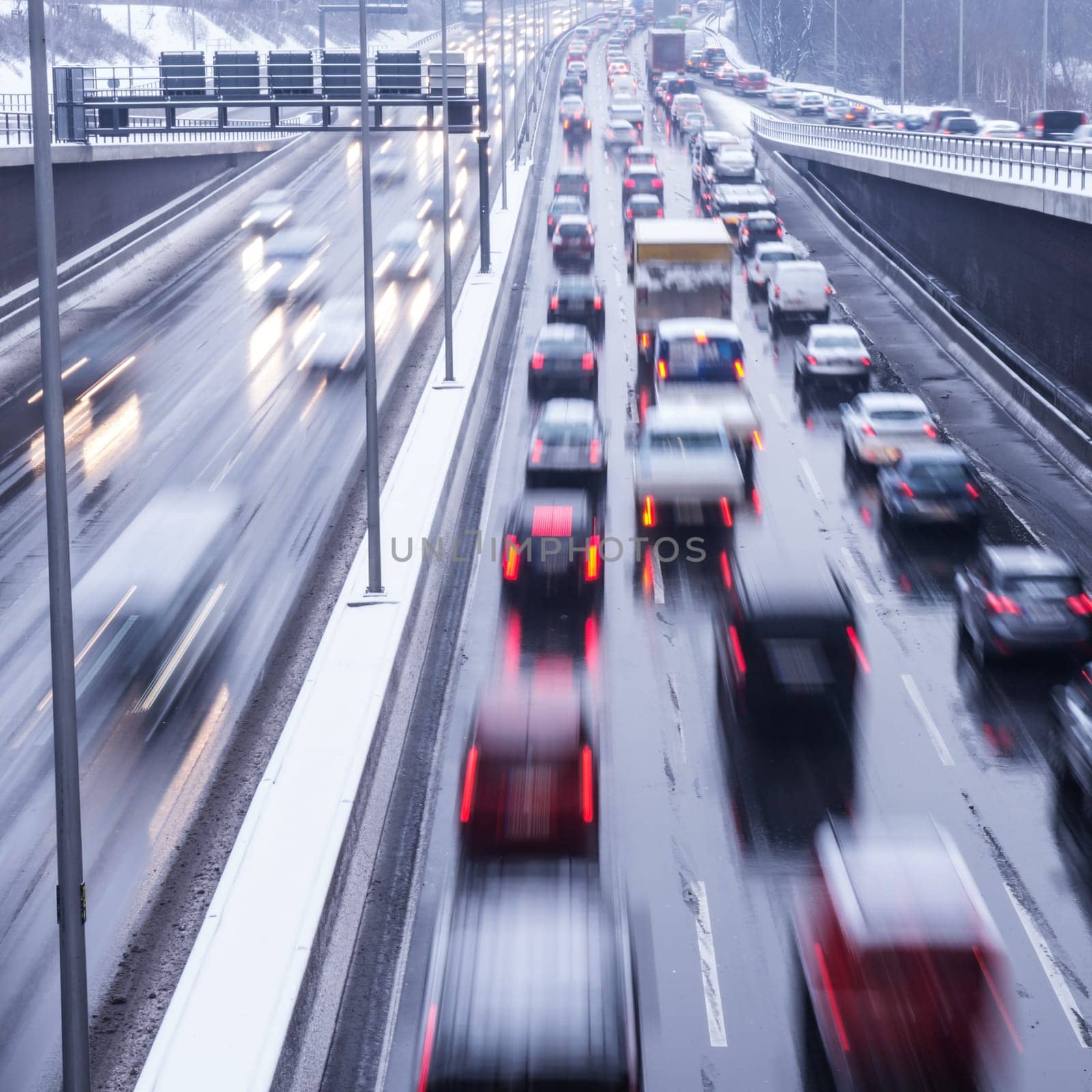 aquaplaning on highway in winter